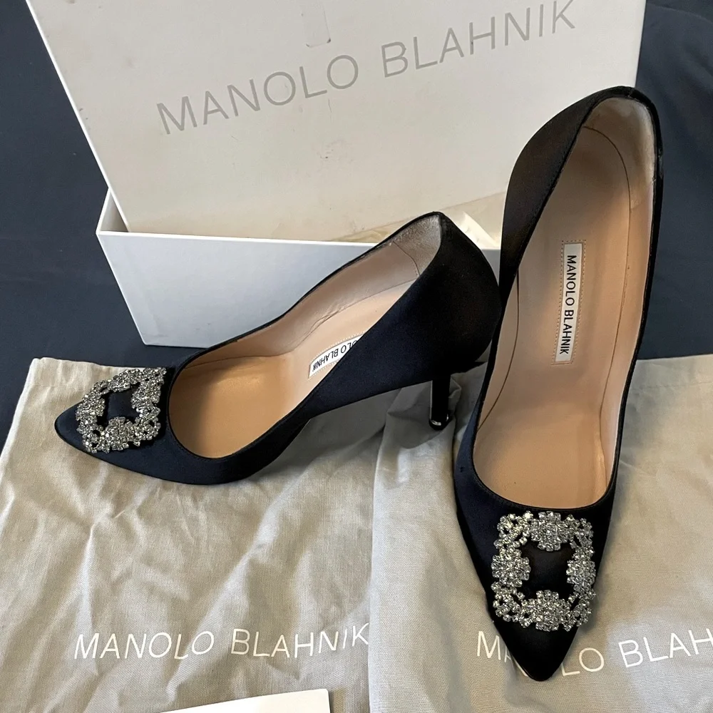 Manolo Blahnik Hangisi Black Satin Crystal Embellished Pointed Heels Pumps - Picture 1 of 8